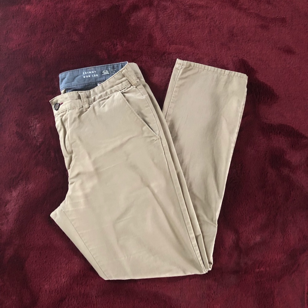 Men’s Skinny fit Khakis
